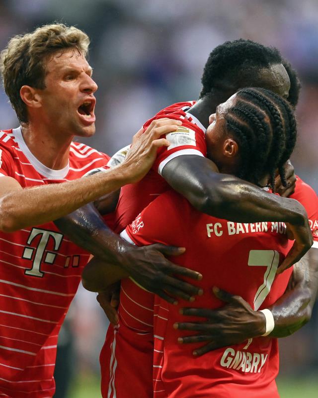 Bundesliga'nın ilk haftasında Bayern Münih, Eintracht Frankfurt ağlarına tam 6 gol gönderdi Bundesliga'nın ilk haftasında Bayern Münih, Eintracht Frankfurt ağlarına tam 6 gol gönderdi