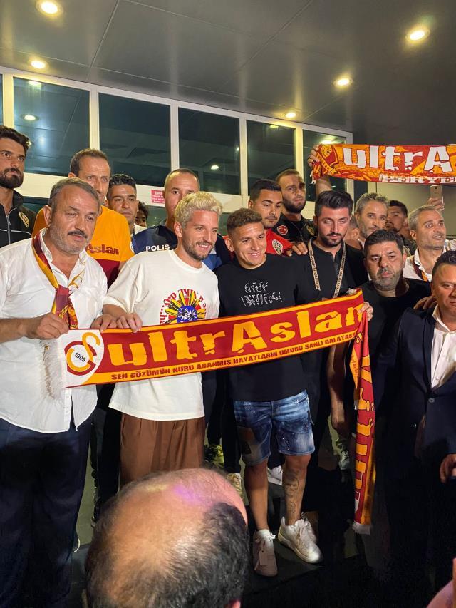 Fanatik damat düğün çıkışı gelini eve bırakıp Galatasaray ın yeni