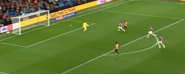 Gol kralı mı olacaksın Ozan! Metrelerce topu sürüp öyle bir şut çekti ki kaleci neye uğradığını şaşırdı Gol kralı mı olacaksın Ozan! Metrelerce topu sürüp öyle bir şut çekti ki kaleci neye uğradığını şaşırdı