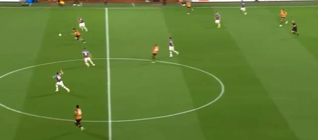 Gol kralı mı olacaksın Ozan! Metrelerce topu sürüp öyle bir şut çekti ki kaleci neye uğradığını şaşırdı Gol kralı mı olacaksın Ozan! Metrelerce topu sürüp öyle bir şut çekti ki kaleci neye uğradığını şaşırdı