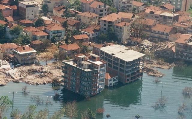 Marmara depreminde kaç kişi öldü?