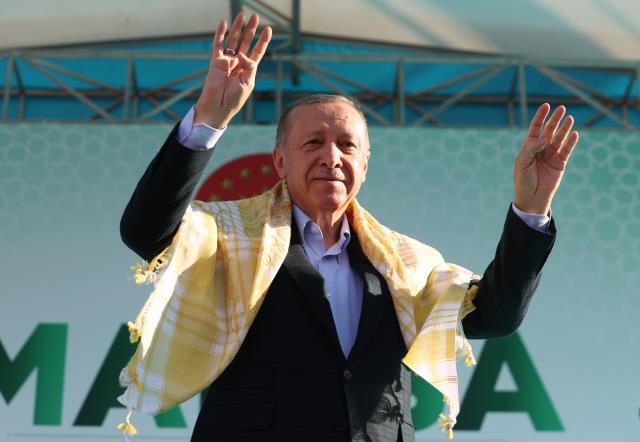 Cumhurbaşkanı Erdoğan çekirdeksiz sultani kuru üzümün TMO alım fiyatının 27 lira olarak belirlendiğini açıkladı Cumhurbaşkanı Erdoğan çekirdeksiz sultani kuru üzümün TMO alım fiyatının 27 lira olarak belirlendiğini açıkladı