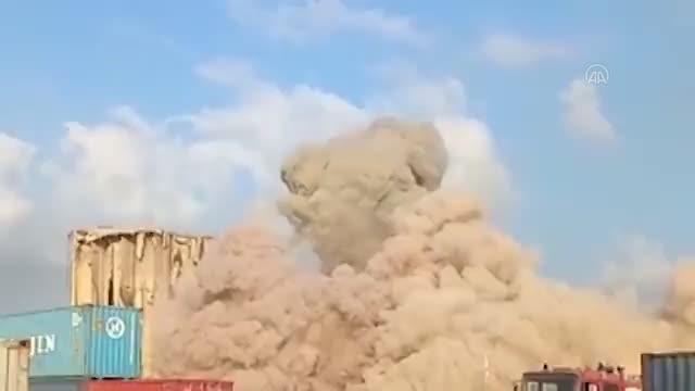 218 kişi can vermişti! Lübnan'daki liman patlamasının sembolü siloda bir kez daha çökme meydana geldi 218 kişi can vermişti! Lübnan'daki liman patlamasının sembolü siloda bir kez daha çökme meydana geldi