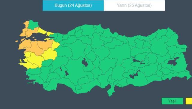 Marmara ve Ege'de 8 ilde sağanak, 4 ilde ise yağan dolu hayatı olumsuz yönde etkiledi Marmara ve Ege'de 8 ilde sağanak, 4 ilde ise yağan dolu hayatı olumsuz yönde etkiledi