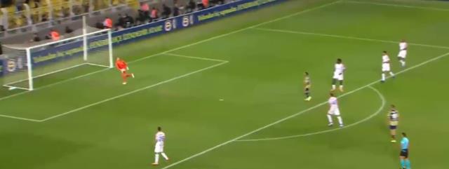 Topu ayağına her aldığında taraftar ayağa kalkıyor! İsmail Yüksek'in Austria Wien maçında yaptıkları gündem oldu Topu ayağına her aldığında taraftar ayağa kalkıyor! İsmail Yüksek'in Austria Wien maçında yaptıkları gündem oldu