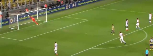 Topu ayağına her aldığında taraftar ayağa kalkıyor! İsmail Yüksek'in Austria Wien maçında yaptıkları gündem oldu Topu ayağına her aldığında taraftar ayağa kalkıyor! İsmail Yüksek'in Austria Wien maçında yaptıkları gündem oldu