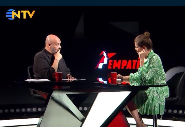 Konuşurken sesi titredi! Burcu Biricik'in duygusal aile hikayesi gün yüzüne çıktı