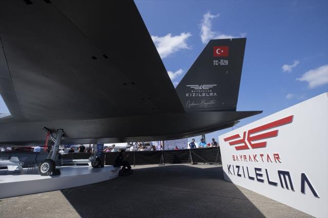 Selçuk Bayraktar, Türkiye'nin dört gözle beklediği Kızılelma'nın ilk uçuş tarihini verdi