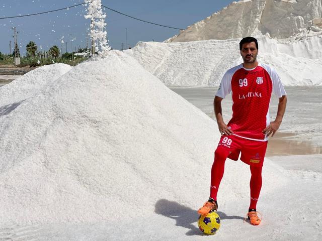 Eski Fenerbahçeli Daniel Güiza, 42 yaşında 6. Lig takımı Union Deportiva Algaida'ya transfer oldu