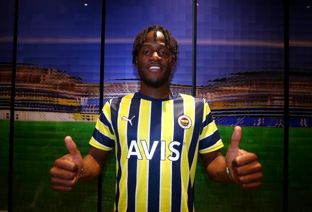 Fenerbahçe, Michy Batshuayi'yi renklerine bağladı! İşte bonservis bedeli Fenerbahçe, Michy Batshuayi'yi renklerine bağladı! İşte bonservis bedeli