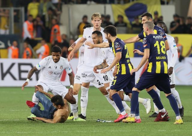 Beşiktaş'tan Ankaragücü maçında kırmızı kart gören Josef de Souza için çağrı: Kartı derhal iptal edin