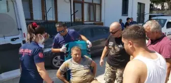Göçükte, toprak altında kalan 2 işçi kurtarıldı