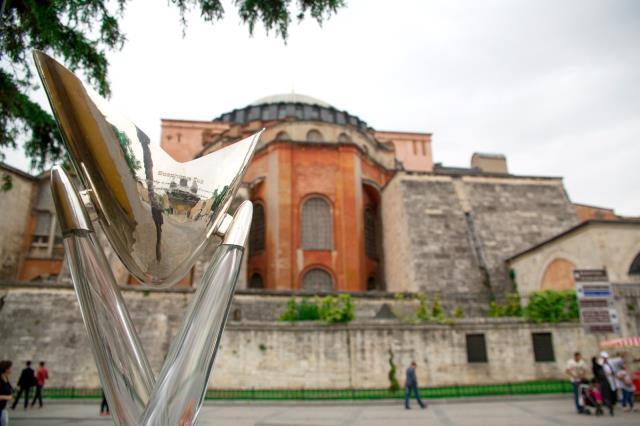 Bosphorus Cup'ın Can Yalman Tasarımı Kupası yeni sahibi için geri sayımda