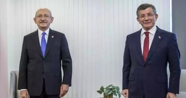 Kılıçdaroğlu ile bir araya gelen Ahmet Davutoğlu: Kimse kendi ego, nefs ve makam düşüncesiyle hareket etmemeli Kılıçdaroğlu ile bir araya gelen Ahmet Davutoğlu: Kimse kendi ego, nefs ve makam düşüncesiyle hareket etmemeli
