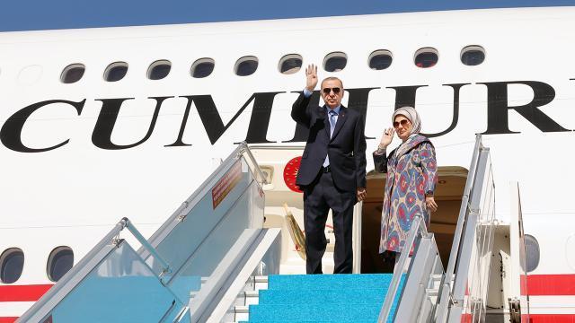 Cumhurbaşkanı Erdoğan, TOKİ'den ev alanlara duyurdu: Yüzde 25 indirim yapılacak Cumhurbaşkanı Erdoğan, TOKİ'den ev alanlara duyurdu: Yüzde 25 indirim yapılacak