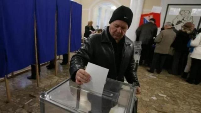 Dünyanın gözü kulağı Ukrayna'da! Rus kontrolündeki 4 bölgede referandum başladı Dünyanın gözü kulağı Ukrayna'da! Rus kontrolündeki 4 bölgede referandum başladı
