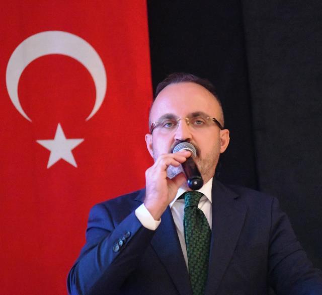 AK Parti'den CHP lideri Kılıçdaroğlu'na: Altılı masa Kılıçdaroğlu'yla beraber değil ama biz, onunla beraberiz, aday ol kardeşim