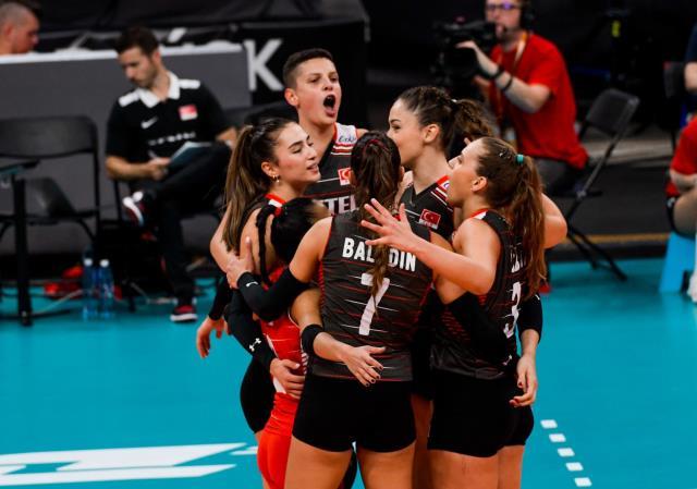 A Milli Kadın Voleybol Takımı'mız Güney Kore'ye set vermedi! Dünya Şampiyonası'ndaki ilk galibiyetini aldı A Milli Kadın Voleybol Takımı'mız Güney Kore'ye set vermedi! Dünya Şampiyonası'ndaki ilk galibiyetini aldı