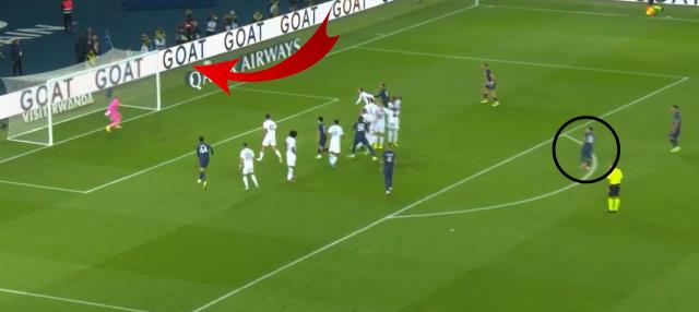 Messi'nin frikikten gol attığı sırada reklam panolarında çıkan yazı herkesin ağzını açık bıraktı