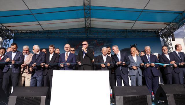 Açılış töreninde konuşan Cumhurbaşkanı Erdoğan'dan, İmamoğlu'na gönderme: Bizim yaptığımız raylı sistemleri sahiplenmek istiyor Açılış töreninde konuşan Cumhurbaşkanı Erdoğan'dan, İmamoğlu'na gönderme: Bizim yaptığımız raylı sistemleri sahiplenmek istiyor