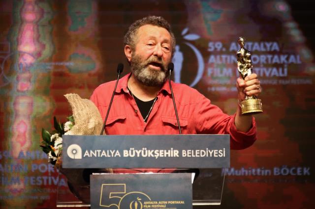 Altın Portakal Film Festivali'ne görkemli açılış! 3 büyük ödül sahiplerini buldu
