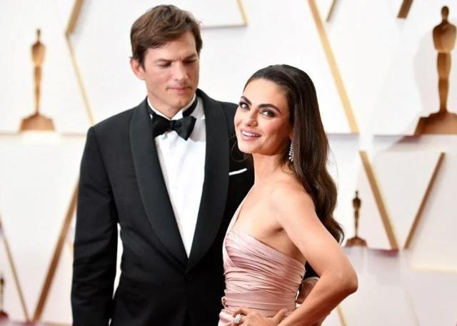 Ünlü çift Mila Kunis ve Ashton Kutcher tuhaf ev sırlarını ifşa etti: Tuvalet kapılarımız hep açık