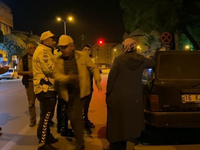Polisin ceza yazdığı sürücü ile imtihanı! Zor anlar yaşattı