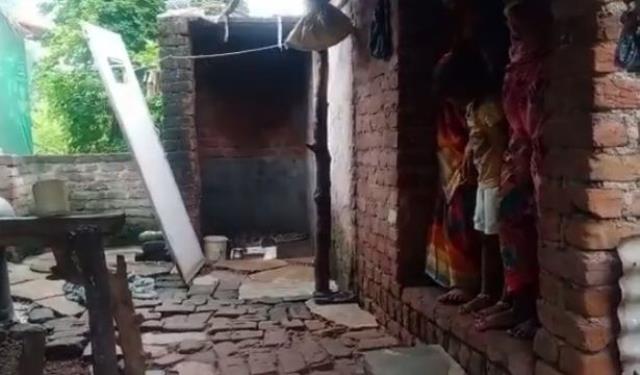 Tuvalete giren adam, içeride timsahla karşılaşması sonrası çığlık çığlığa dışarı kaçtı Tuvalete giren adam, içeride timsahla karşılaşması sonrası çığlık çığlığa dışarı kaçtı