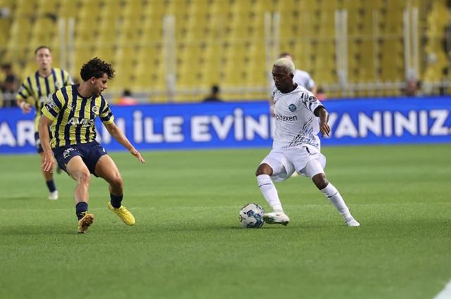 Henry Onyekuru'ya Fenerbahçe maçındaki hareketi soruldu: Aileme küfrettikleri için yaptım