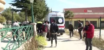 Eskişehir haber | Porsuk Çayı'nda boğulma tehlikesi geçiren şahıs, kalp masajıyla kurtarıldı
