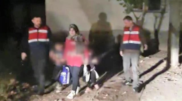 Böyle anne olmaz olsun! Çocuklarını kaçırıp sevgilisine eski kocasından fidye istetti Böyle anne olmaz olsun! Çocuklarını kaçırıp sevgilisine eski kocasından fidye istetti