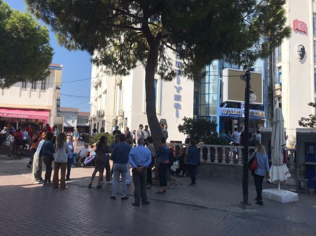 Ege Denizi'nde Kuşadası açıklarında 4.1 büyüklüğünde deprem meydana geldi! İzmir ve Aydın'dan da hissedildi