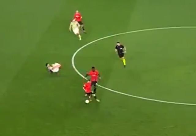 Sırp hakeme denmeyen kalmadı! Rennes'in Fenerbahçe'ye attığı gol öncesi yaşananlar saç baş yoldurdu