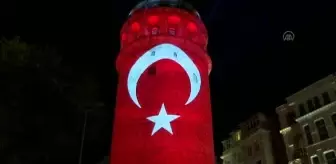 Galata Kulesi'nde 29 Ekim Cumhuriyet Bayramı lazer gösterisi