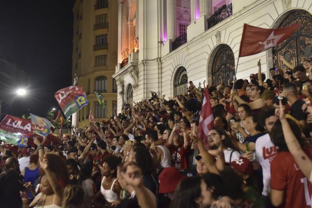 Brezilya'da devlet başkanlığı seçimini Lula da Silva kazandı Brezilya'da devlet başkanlığı seçimini Lula da Silva kazandı