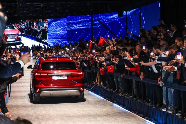 İlk kez görüntülendi! İşte teknik özellikleriyle büyüleyen yerli otomobil Togg'un anahtarı