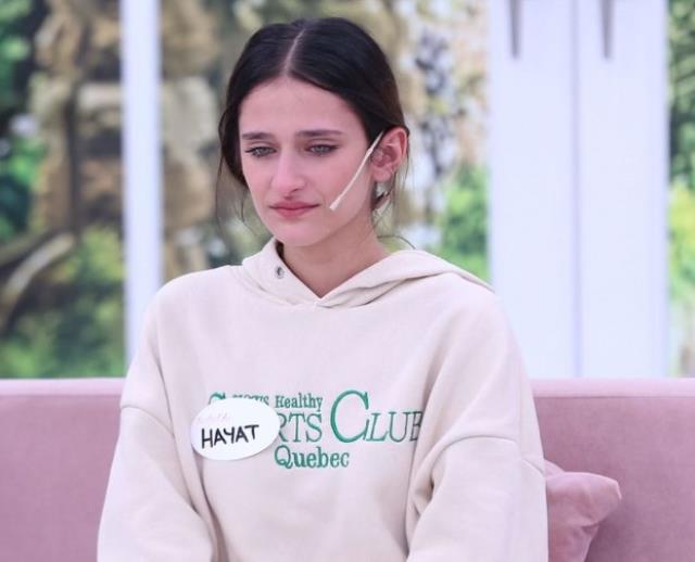 Evlatlık verilen genç kadın, 18 yıl sonra Esra Erol'da ağabeyine kavuştu