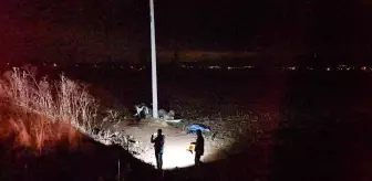 İzmir'de otomobil şarampole yuvarlandı: 1 ölü, 1 yaralı