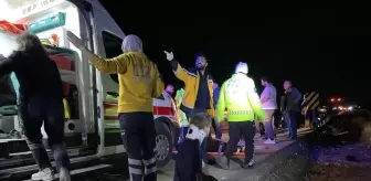 Otobüsün devrilmesi sonucu 17 kişi yaralandı