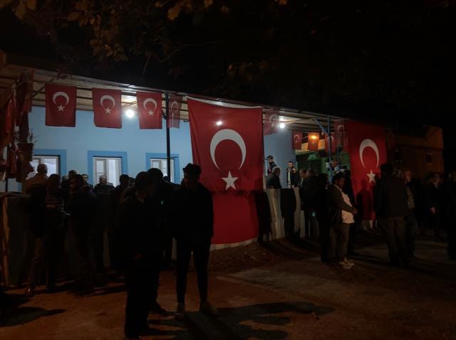 MSB duyurdu: Irak'ın kuzeyinde teröristlerin açtığı ateş sonucu 1 askerimiz şehit oldu, 3 askerimiz yaralandı