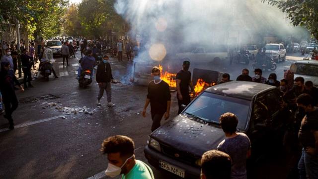 İran'da katliam hazırlığı! 15 bine yakın protestocuya ölüm cezası verilmesi onaylandı