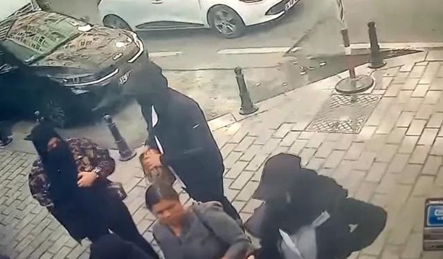 İstanbullular bu 4 kadına dikkat! 227 suç kayıtları var, yine serbest kaldılar İstanbullular bu 4 kadına dikkat! 227 suç kayıtları var, yine serbest kaldılar