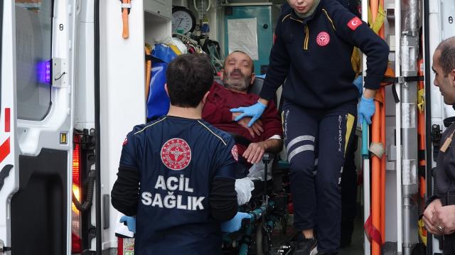Sahte içkiden zehirlenme şüphesiyle ölenlerin sayısı 5'e yükseldi Sahte içkiden zehirlenme şüphesiyle ölenlerin sayısı 5'e yükseldi