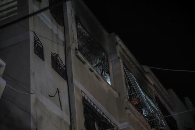 Gazze Şeridi'nde bir apartman dairesinde çıkan yangında 21 kişi yaşamını yitirdi