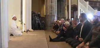 Taksim Camii'nde terör saldırısında yaşamını yitirenler için mevlit programı düzenlendi