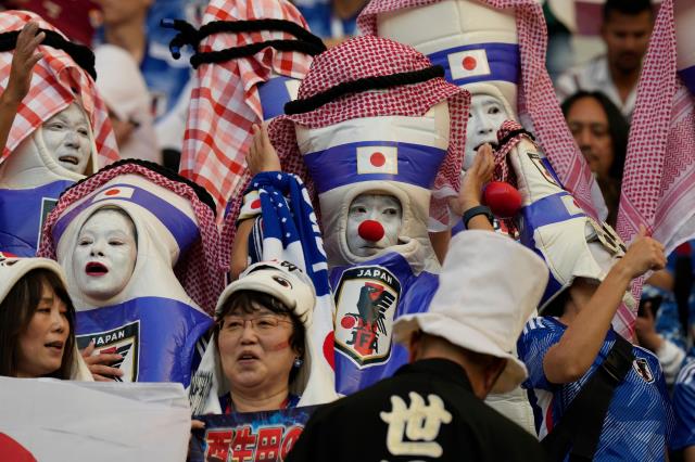 Dünya Kupası'nda maçın önüne geçen olay! Japonları görenler tribünden gözünü alamadı Dünya Kupası'nda maçın önüne geçen olay! Japonları görenler tribünden gözünü alamadı