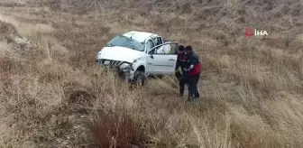Pikap şarampole uçtu: 1'i ağır 3 yaralı