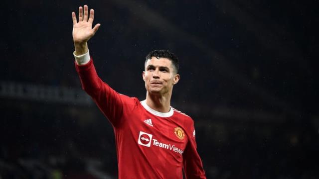 Bitti bu iş, rekor paraya imzayı atacak! Dünya Cristiano Ronaldo'nun yeni takımını konuşuyor Bitti bu iş, rekor paraya imzayı atacak! Dünya Cristiano Ronaldo'nun yeni takımını konuşuyor