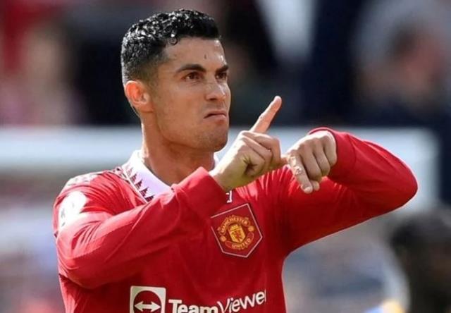 Galatasaray'dan taraftarı heyecandan uyutmayacak Ronaldo açıklaması: Her şey olabilir