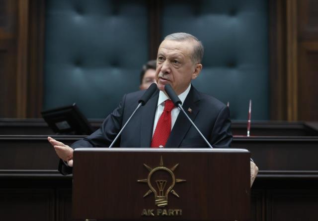Kılıçdaroğlu'nun İmamoğlu için sarf ettiği 'Baba-oğul gibiyiz' sözlerine Erdoğan'dan yorum: Oğluna sahip çık, kendisine başka ebeveynler arama peşinde